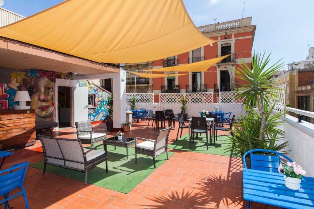 Heylola! Hostel Barcelone Extérieur photo